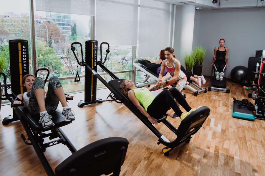 Силовые тренажёры фитнес-клуба «Orange Fitness» — фото 2