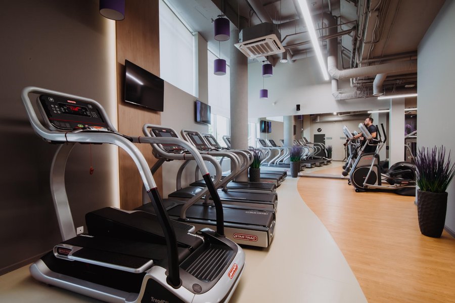 Спортивный бассейн фитнес-клуба «Orange Fitness» — фото 8